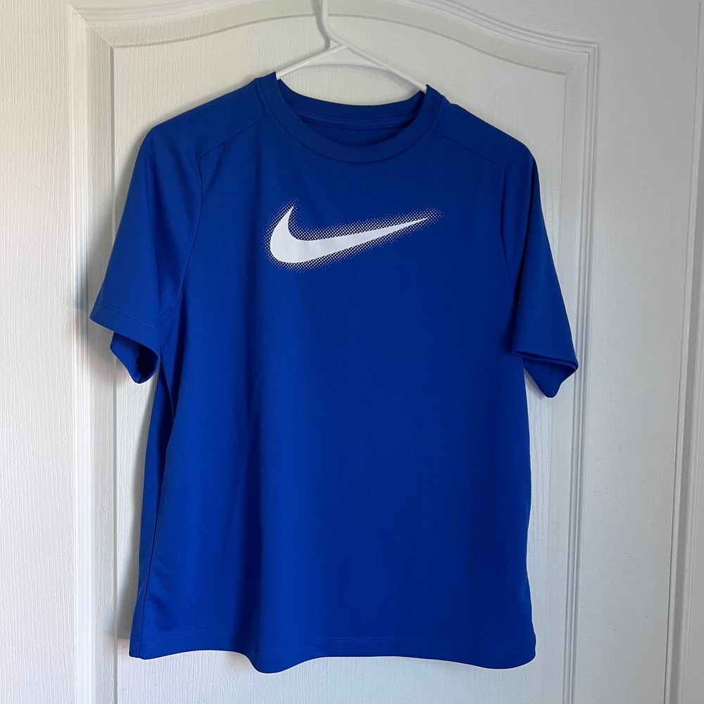 Nike Dri-FIT Kids Size Large Blue Short Sleeve Graphic Swoosh Athletic T-Shirt